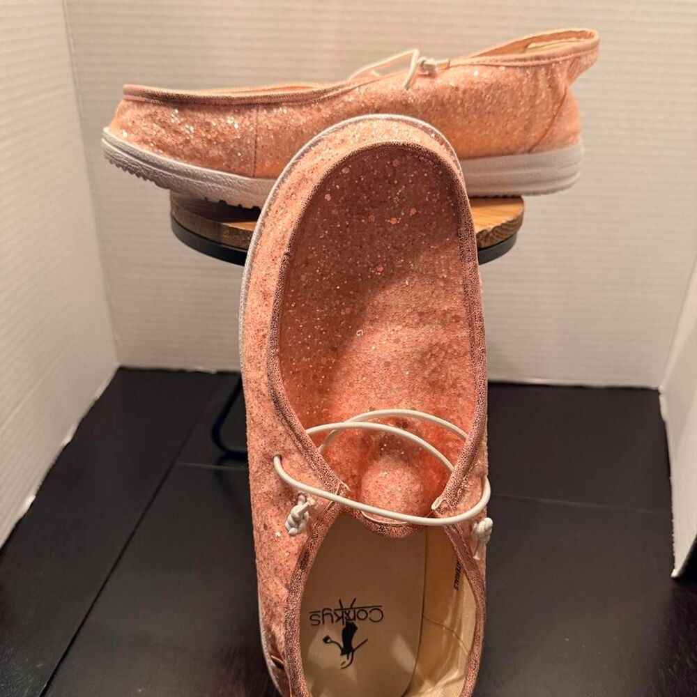 Corkys Women's Pink and Orange Loafers